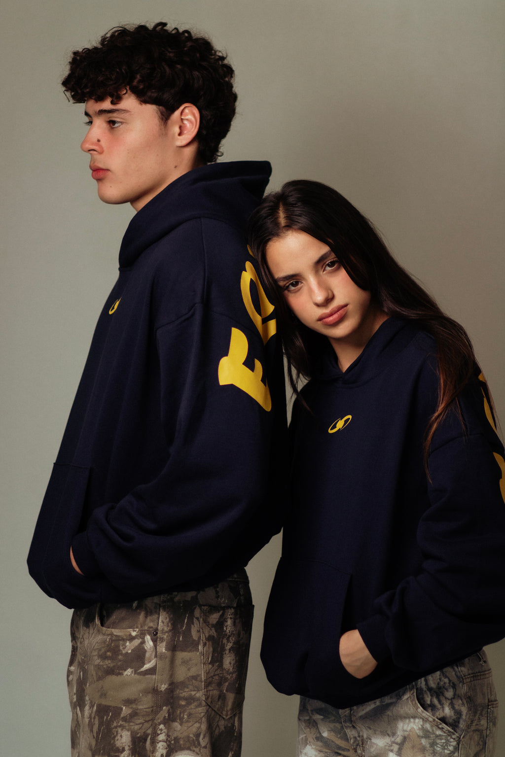 Hoodie Boxy Earnings Logo