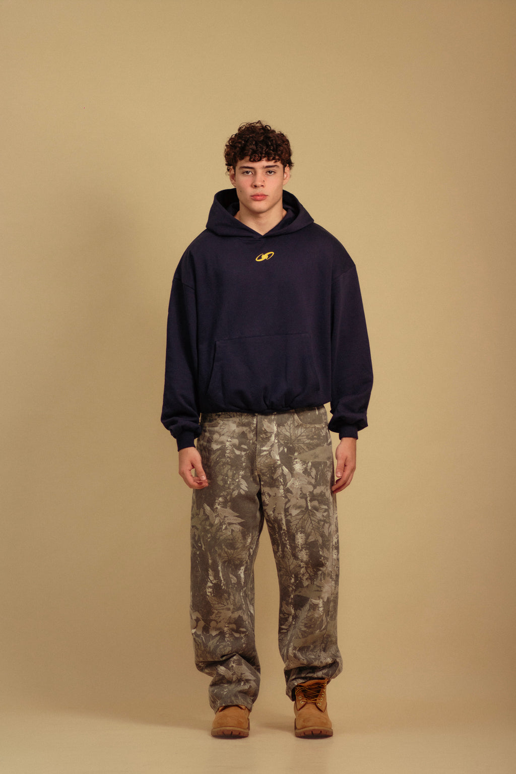 Hoodie Boxy Earnings Logo